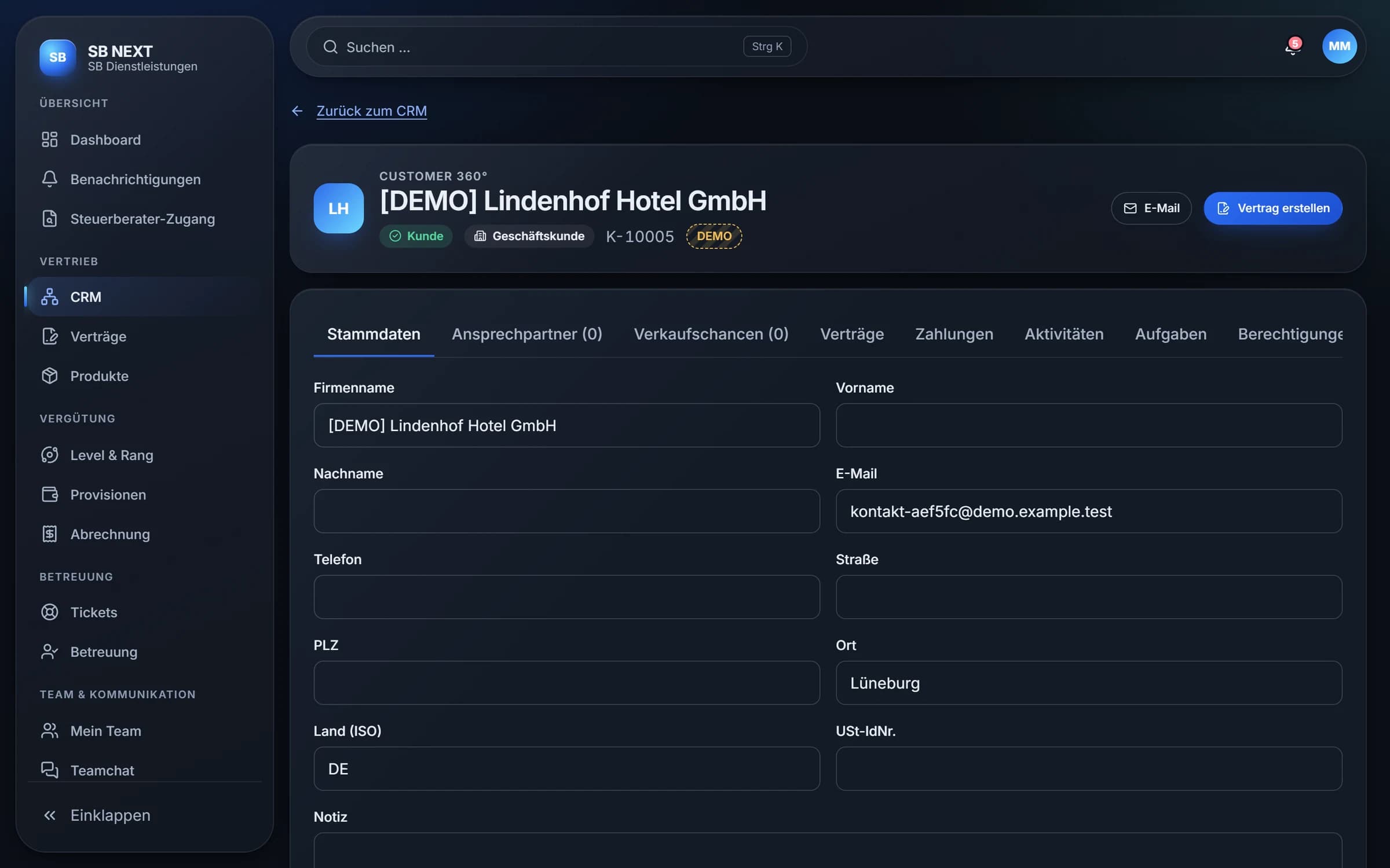 Kundenakte (Customer 360°) in SB NEXT mit Stammdaten und Reitern für Ansprechpartner, Verkaufschancen, Verträge, Zahlungen, Aktivitäten und Aufgaben.